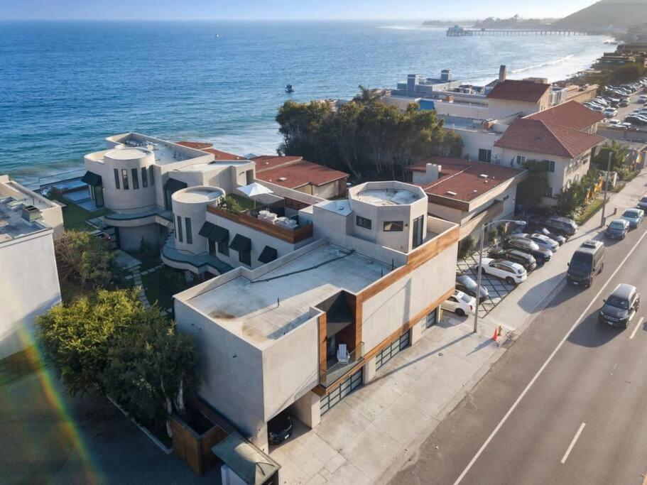 Malibu Sand Carbon Beach Suites Εξωτερικό φωτογραφία