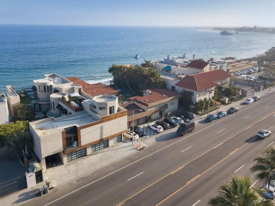 Malibu Sand Carbon Beach Suites Εξωτερικό φωτογραφία