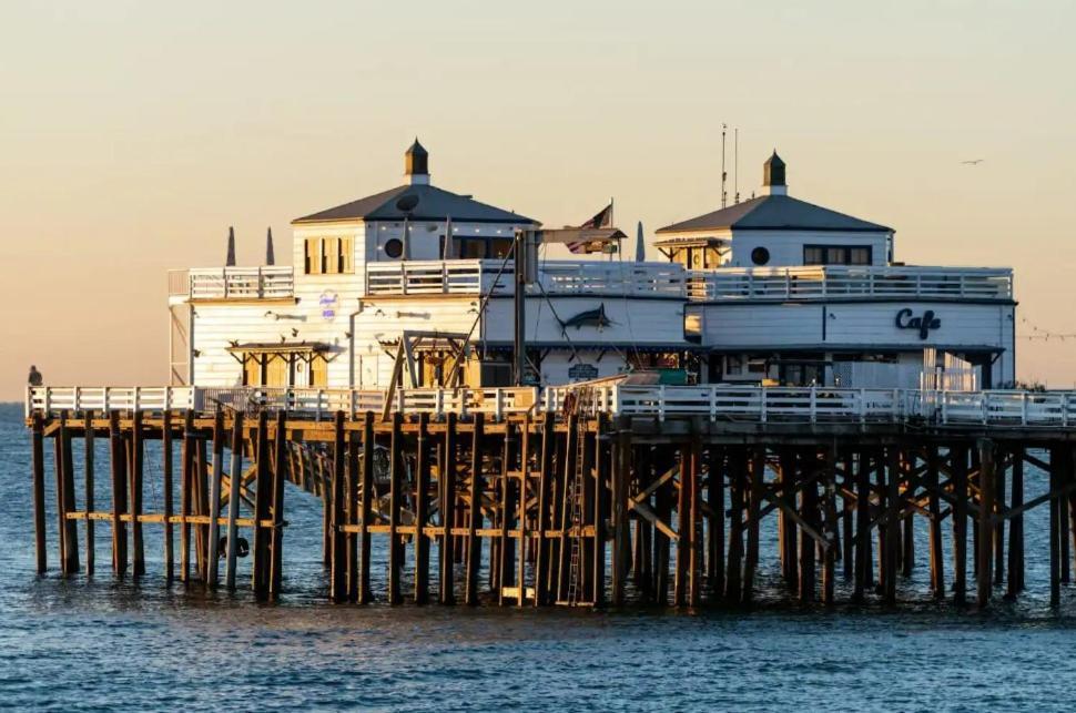 Malibu Sand Carbon Beach Suites Εξωτερικό φωτογραφία