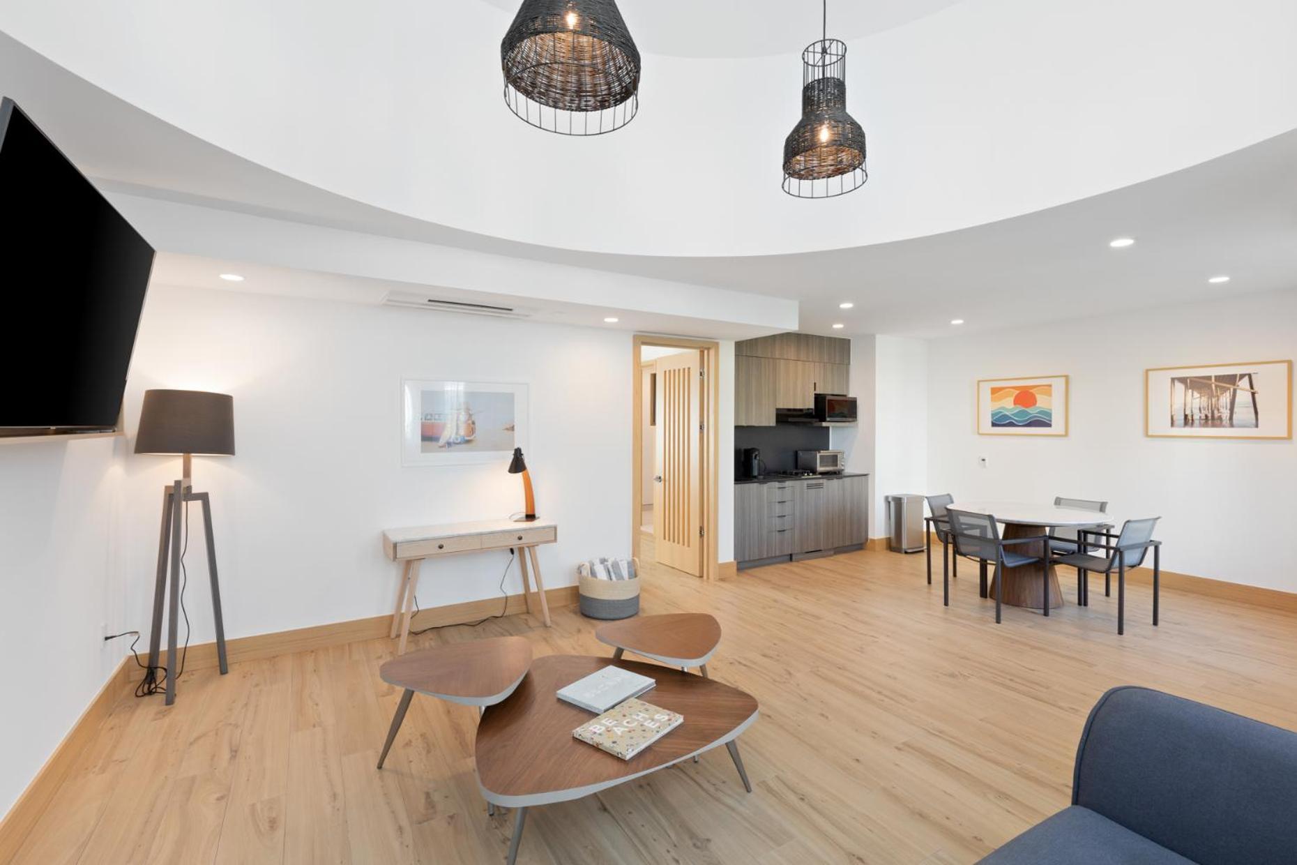 Malibu Sand Carbon Beach Suites Εξωτερικό φωτογραφία