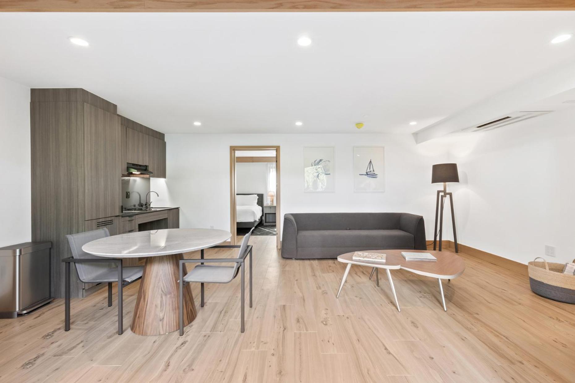 Malibu Sand Carbon Beach Suites Εξωτερικό φωτογραφία