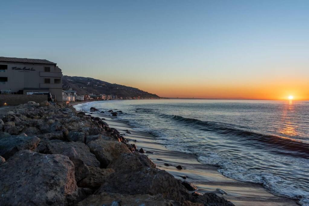 Malibu Sand Carbon Beach Suites Εξωτερικό φωτογραφία