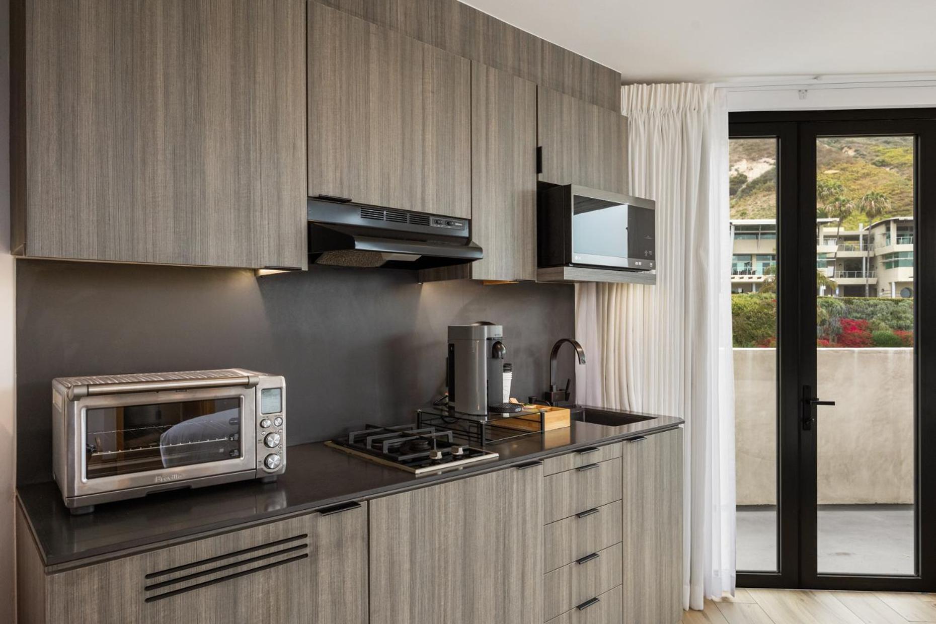 Malibu Sand Carbon Beach Suites Εξωτερικό φωτογραφία