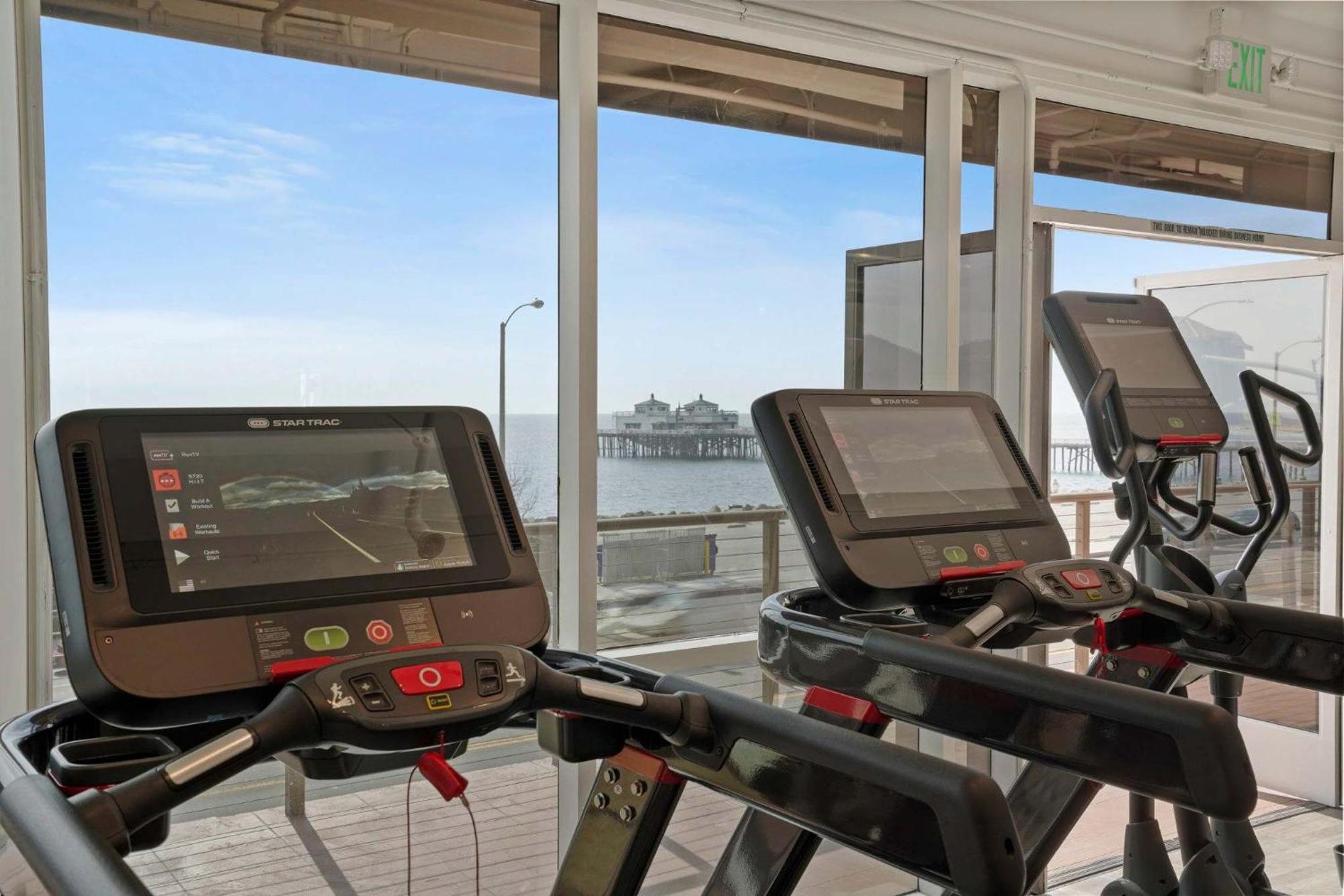 Malibu Sand Carbon Beach Suites Εξωτερικό φωτογραφία